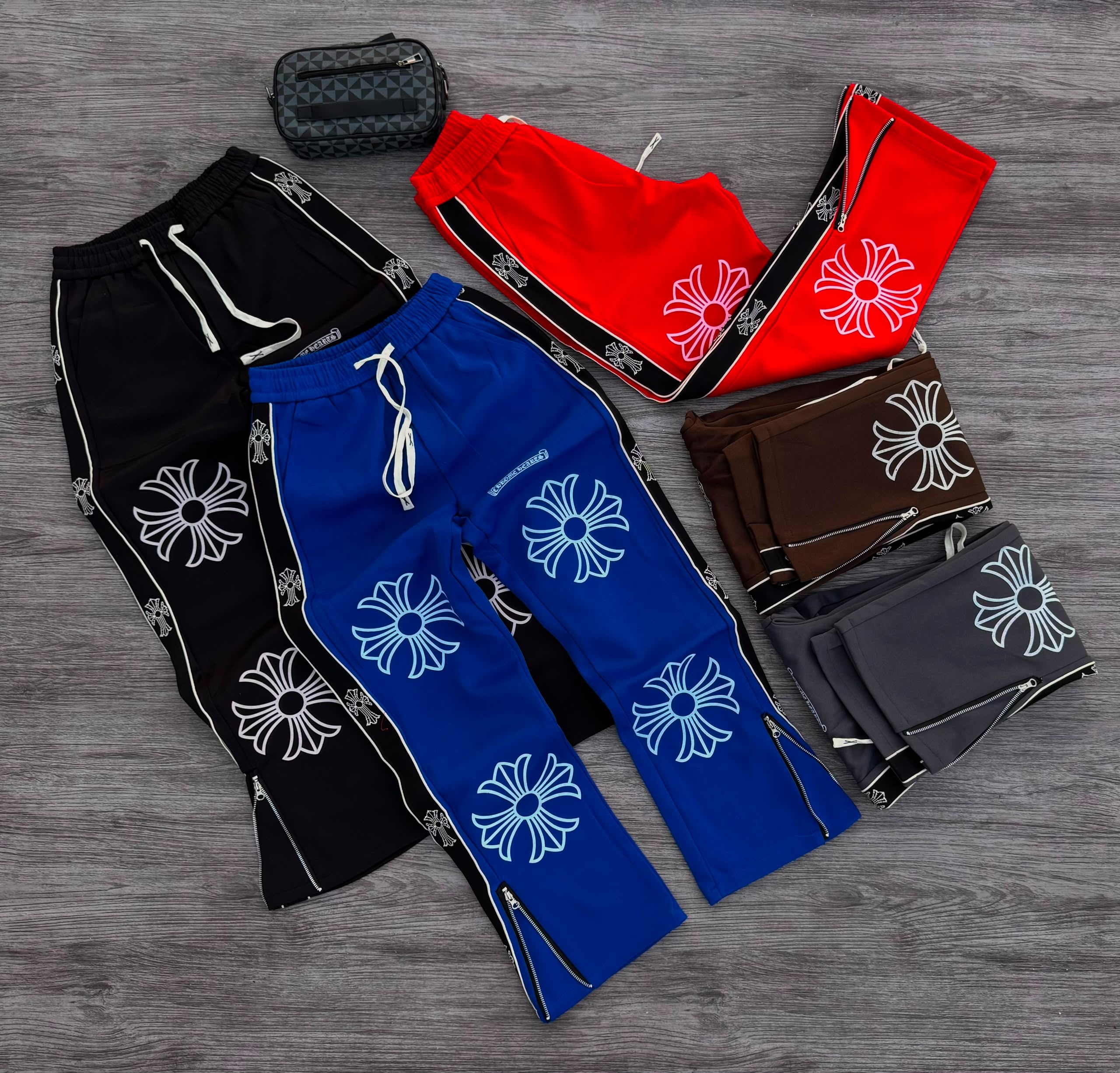 Track Pants)